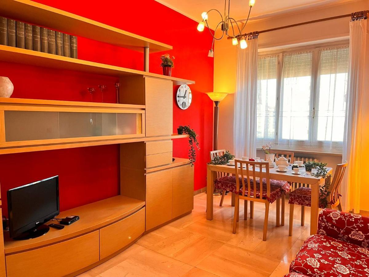 Sky Apartment A Due Passi Dalla Stazione Collegno Ngoại thất bức ảnh